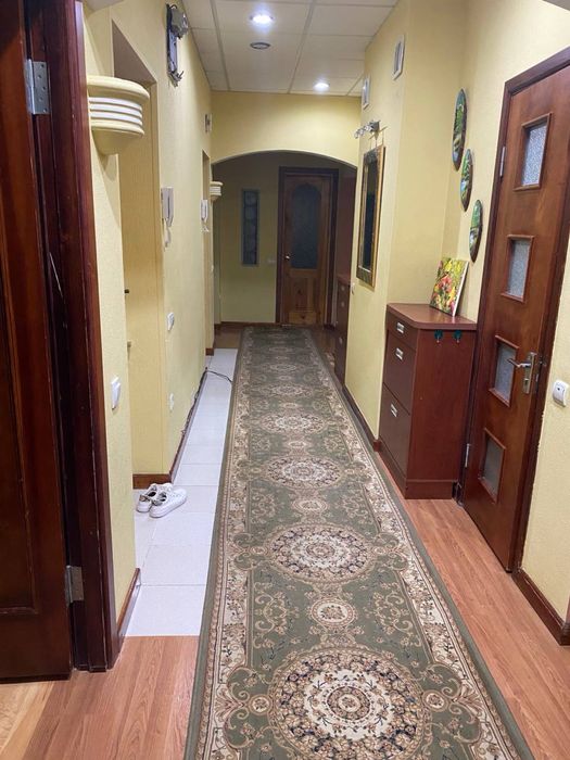 Сдается 6-ти комнатная квартира на ул.Паркентская