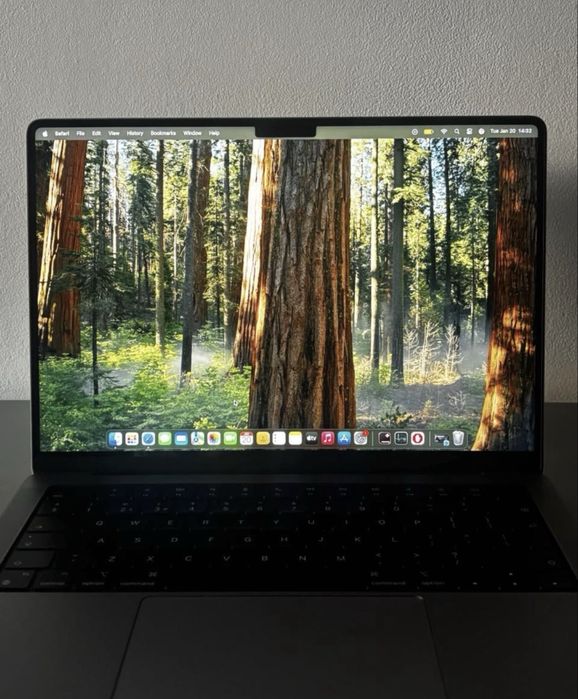 SCHIMB CU PC MacBook Pro 14”