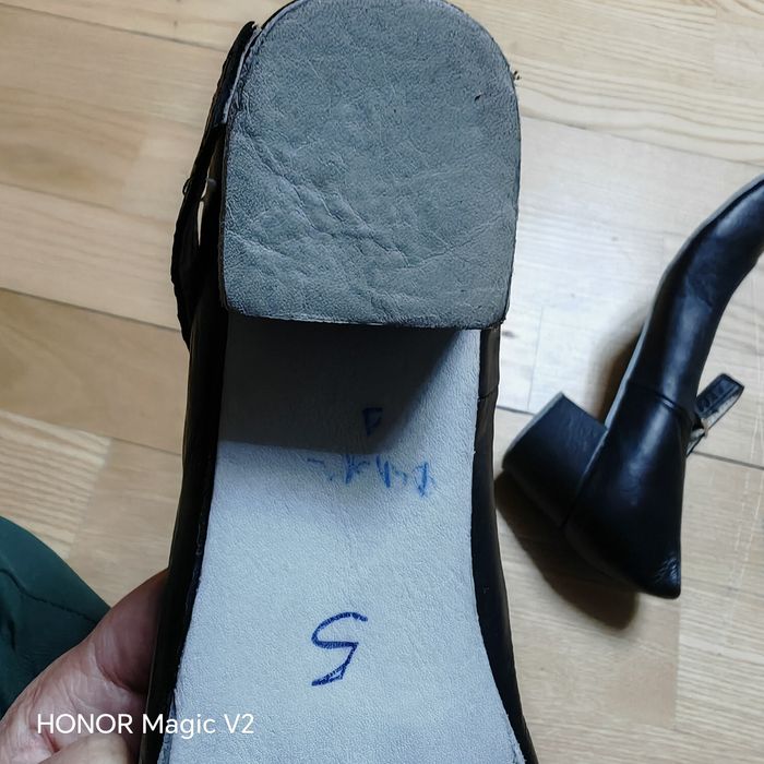 Продам новые туфли для танцев