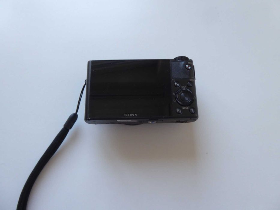 Цифров фотоапарат Sony RX100 20.2 MP