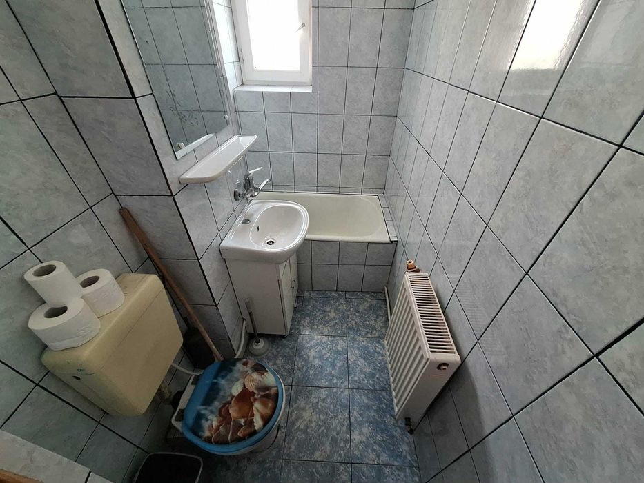 Apartament de închiriat, 40 m² în Olinsecu, etaj 3, liber din 1 iunie. Pentru detalii vă rog mesaj în privat.
