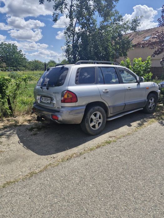 Vând Hyundai Santa Fe