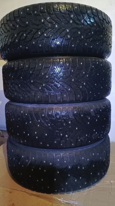 Продам комплект зимних колёс