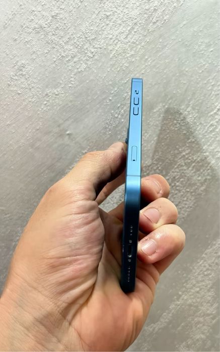 Iphone 13 синий