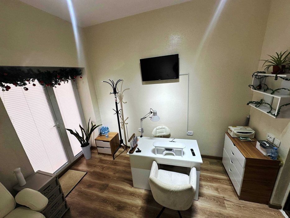 Аренда Маникюр Педекюр Салона на аллее Гагарина Маникюрный Педикюрный