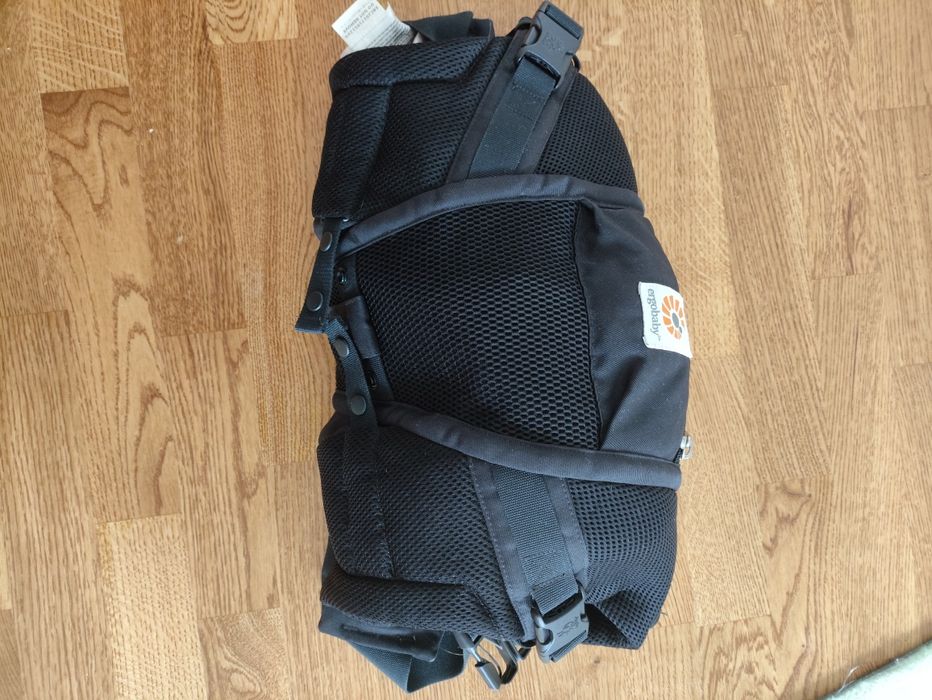 Ергобейби (Ergobaby)