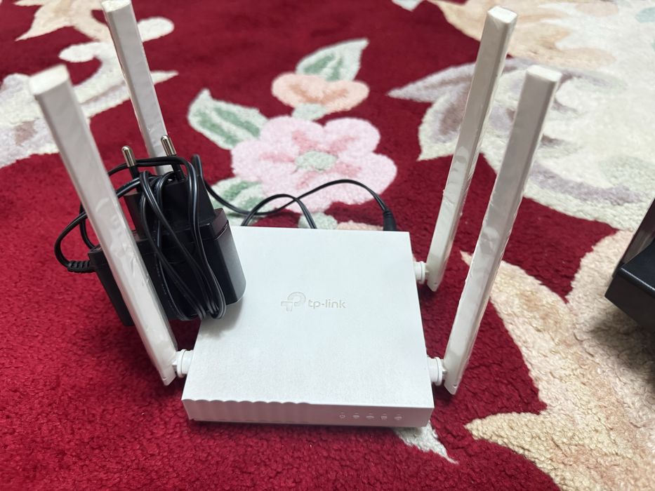 Wf роутер, DVD, цифровой спутниковый ресивер StarTrack SRT 2016 Plus