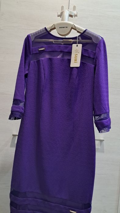 Платье новое  из кремплена