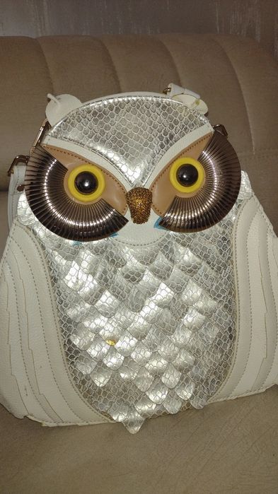 Дамска чанта във форма на бухал
