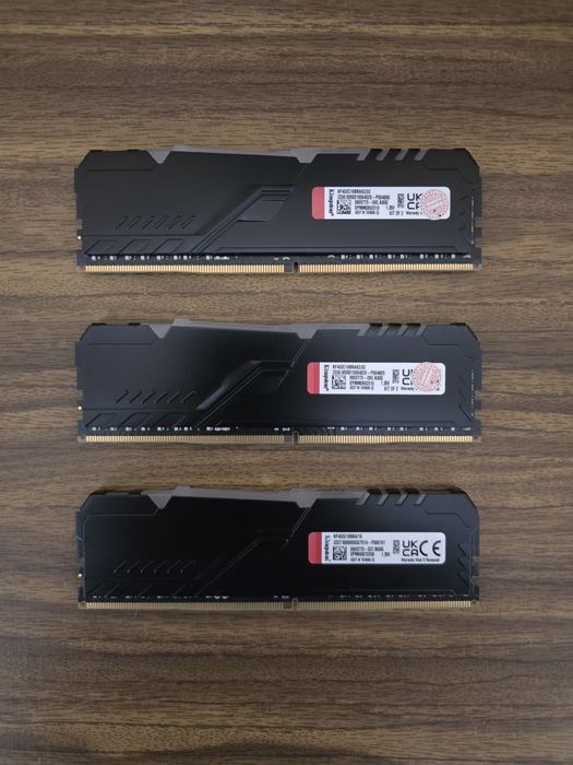 Оперативка Kingston Fury RGB 16gb 3200Mhz