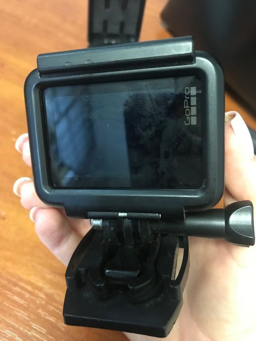 Продам экшн камеру go pro 7 black