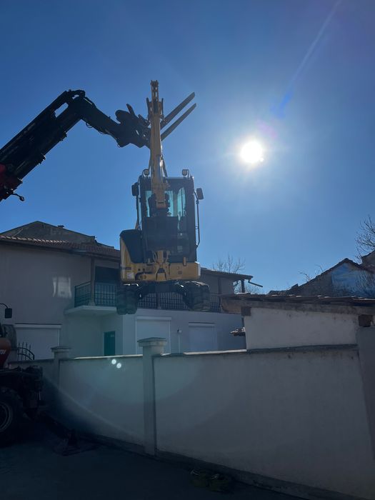 Услуги с мини верижен багер3.5т  транспорт  със самосвал 3т