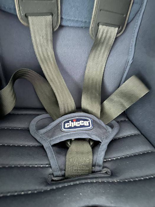 Детское авто кресло Chicco