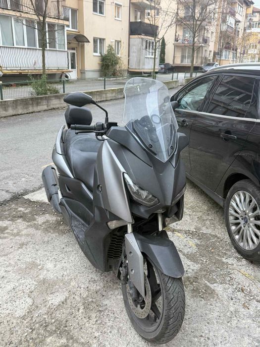 Vand yamaha xmax 300.