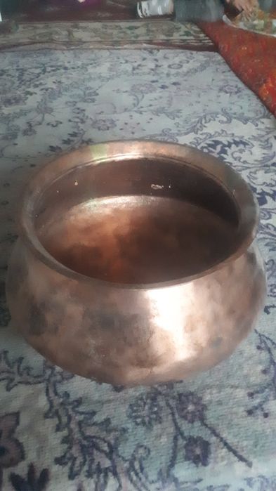 Кадимий мис идишлар сотилади