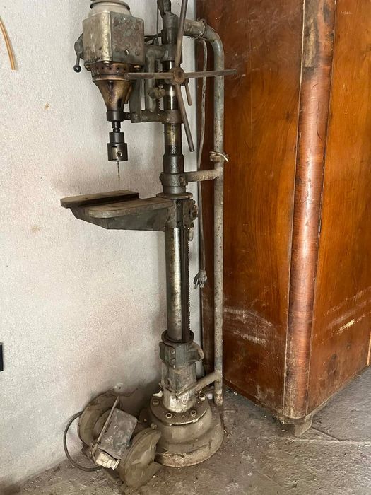 Настолна бормашина