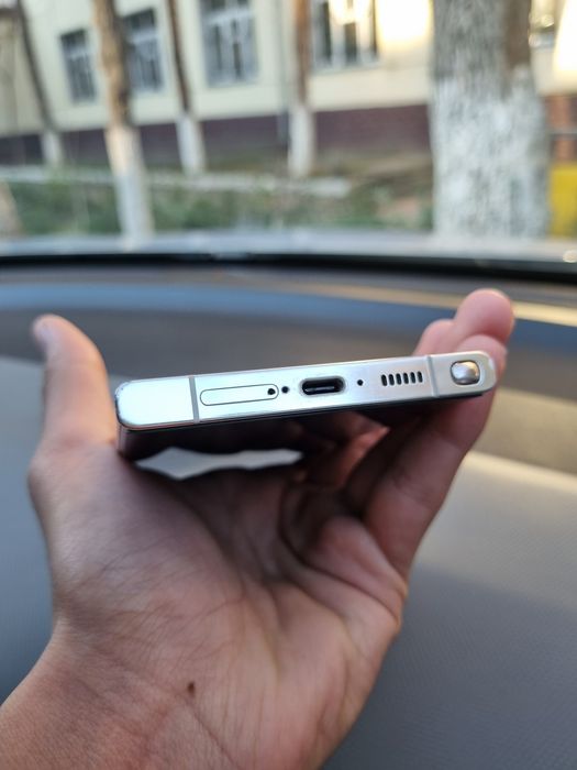 Samsung galaxy s23 ultra 5G 12/256gb holati 9/10