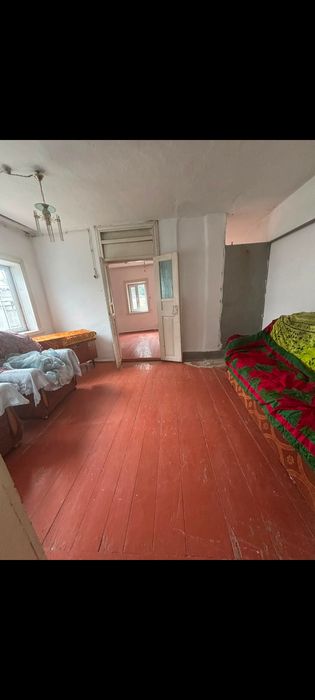 Продам не большой домик около больницы