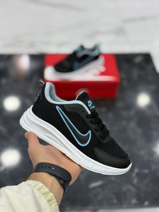 Adidasi unisex model nou