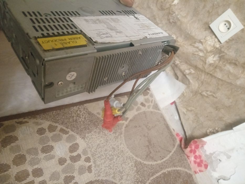 Уселик мафон сатылады