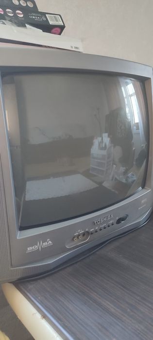 Телевизор продаётся .недорого