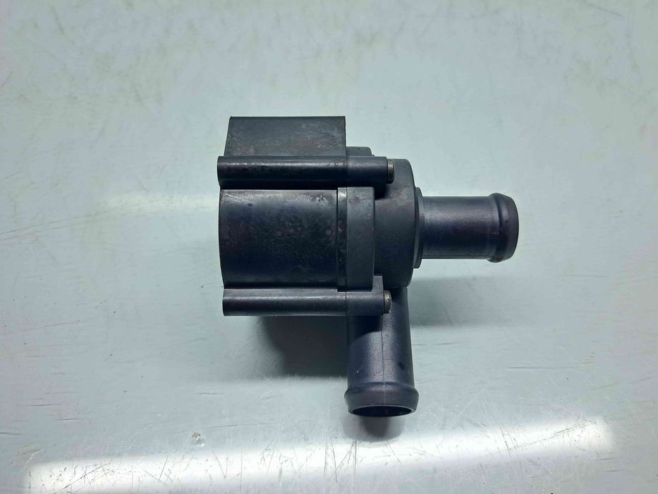 Pompa recirculare apa Audi A4 (8K5, B8) Avant [Fabr 2008-2015] 8K09655