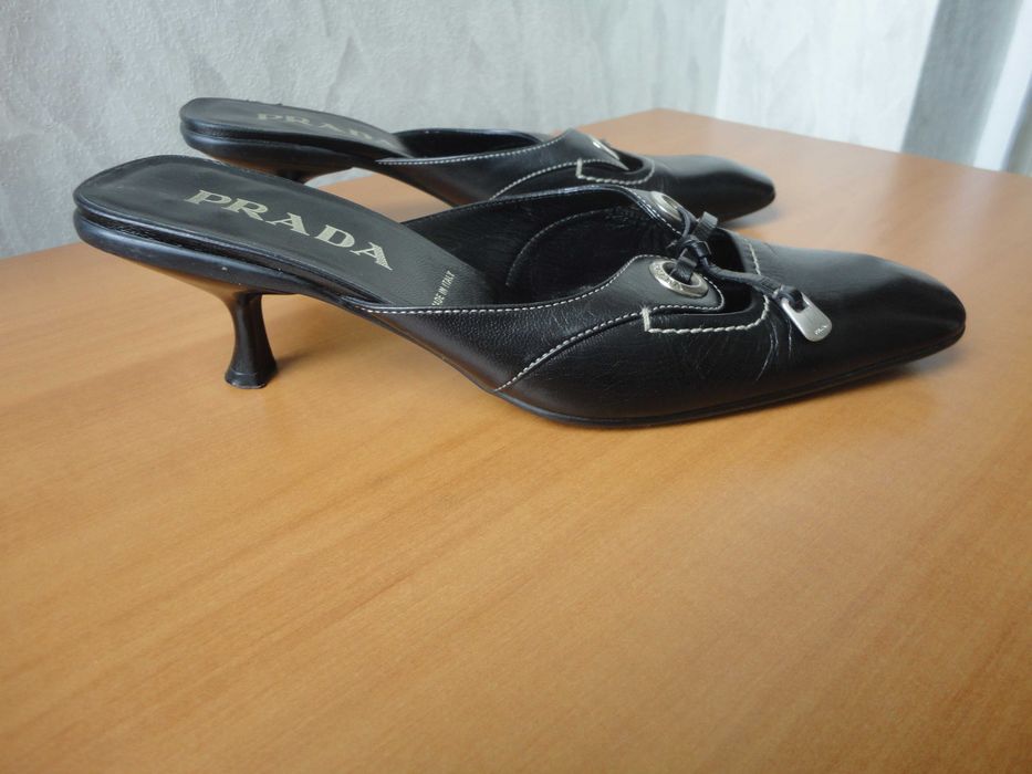 Prada*37,5 размер*дамски чехли
