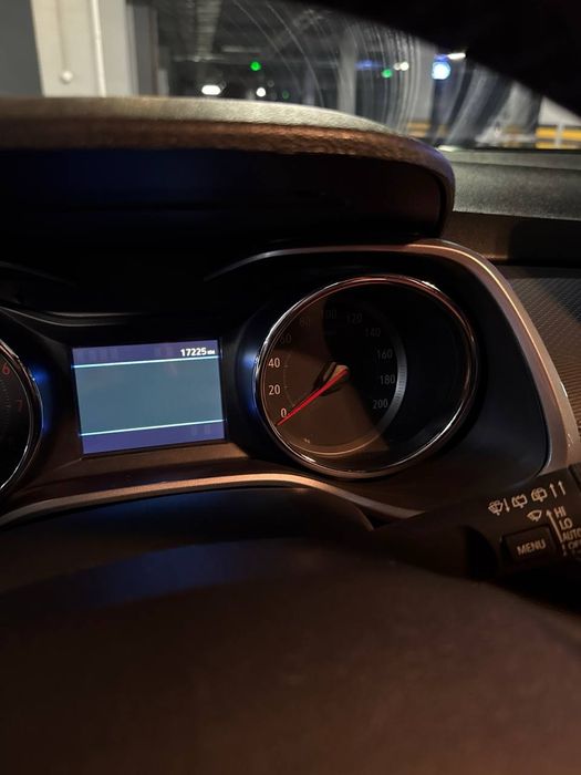 Tracker 2 Primier Plus 2025