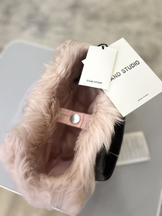Меховая сумка Stand Studio