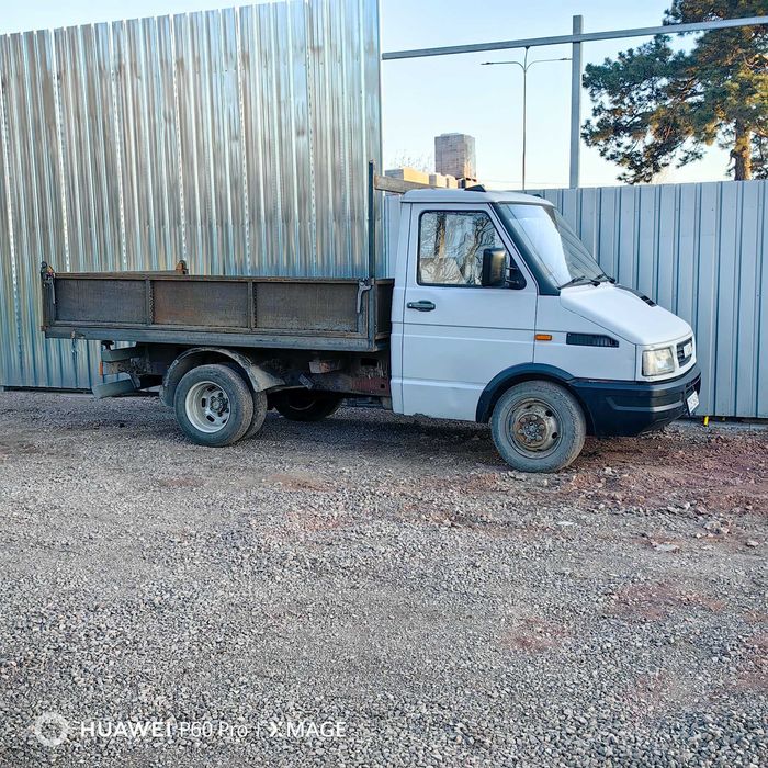 Ивеко самосвал тристранен