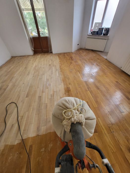 Recondiționez parchet