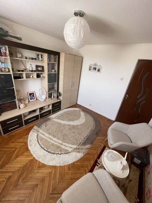 Apartament 3 camere Mihail Kogalniceanu