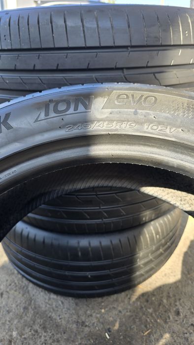 245/45/R19 HANKOOK