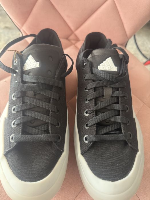 Маратонки adidas