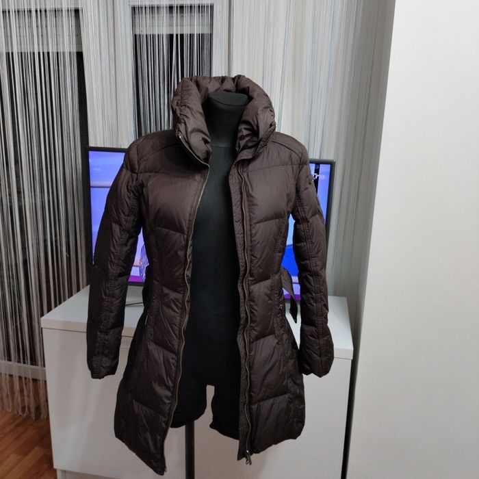 Geaca Armani Jeans cu puf pt femei