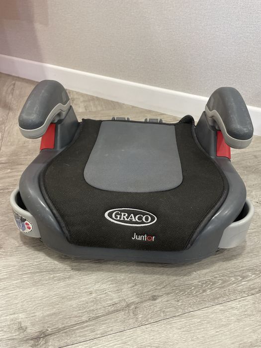 Продам детское автокресло Graco