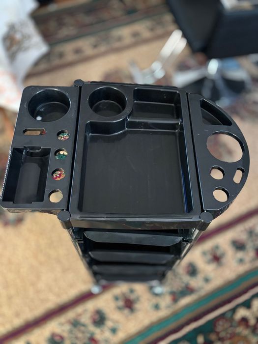 Помощник для парикмахера