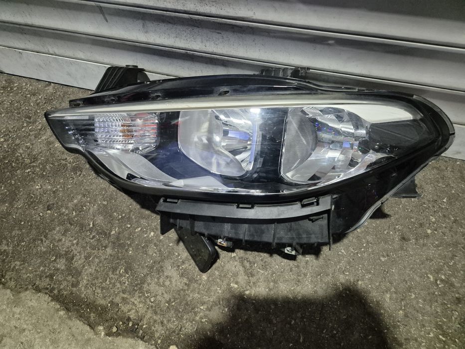 Ляв фар Fiat Tipo Фиат Типо фарове