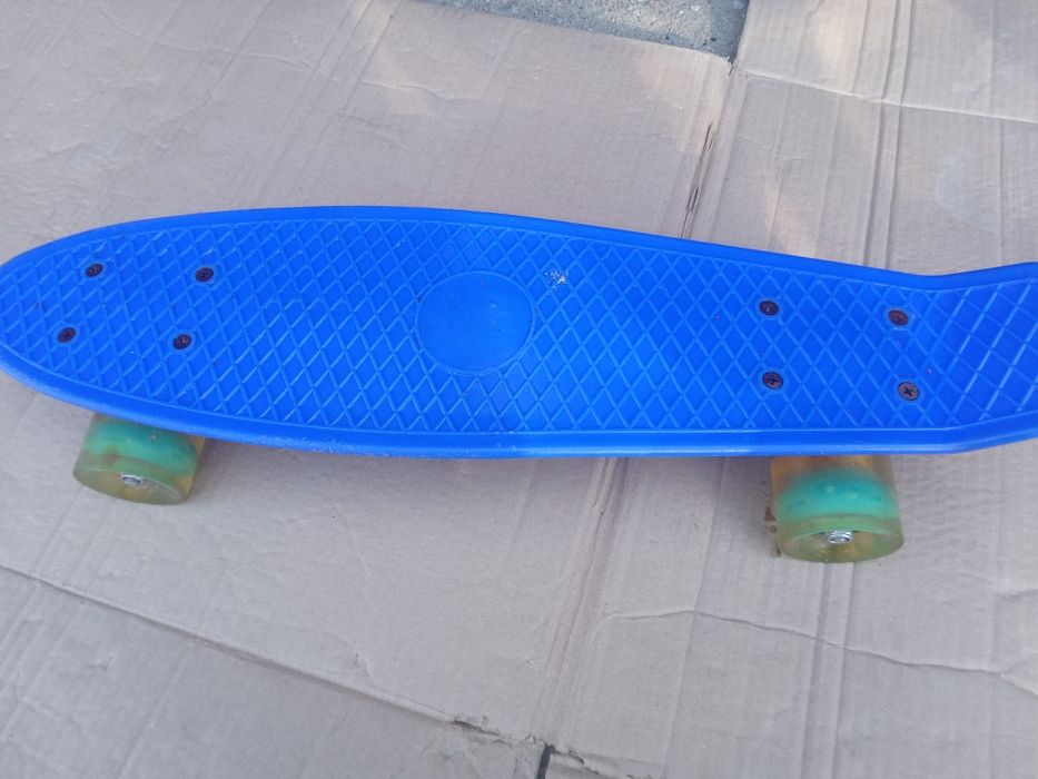 Продам детский скейт