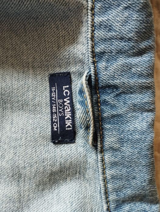 Куртка джинсовая