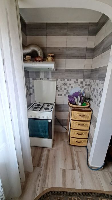 Vand apartament, zona CRIHALA