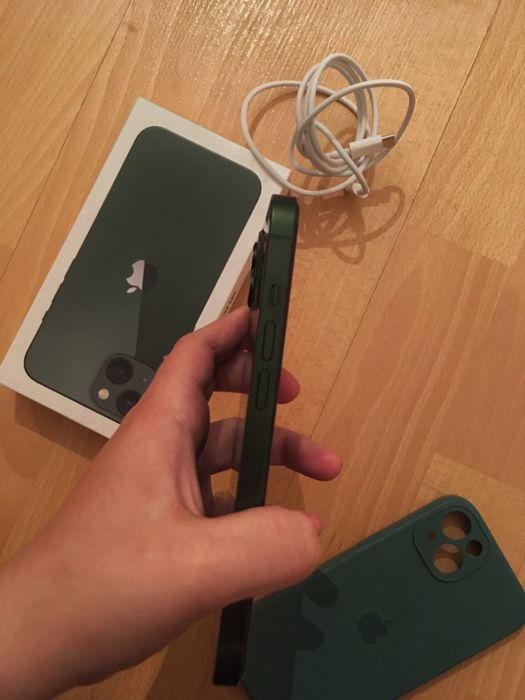 Айфон 13 128гб 400000 тг