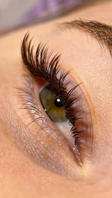 Успей на идеальные ресницы к праздникам )