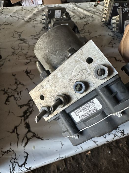 ABS помпа модул Абс BMW E60 E61 525D ABS PUMP 3451