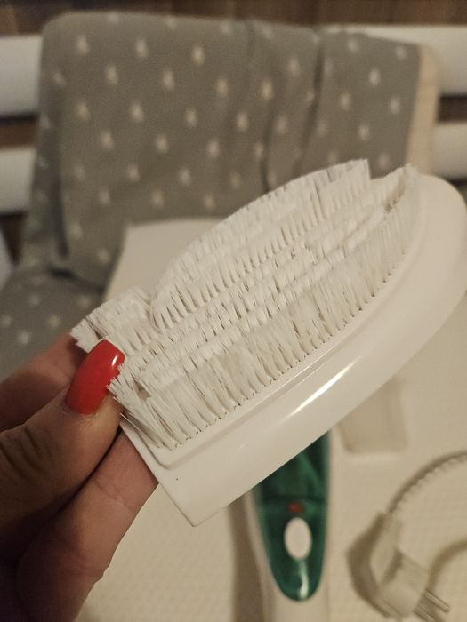 Fier de calcat vertical cu abur