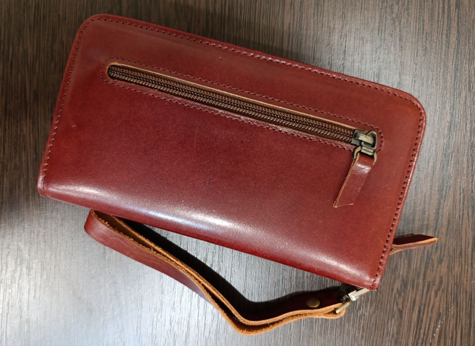 Кошелек с ремешком