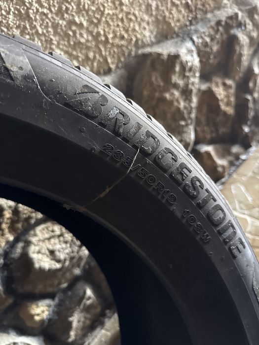 2 чисто нови гуми Bridgestoneall season