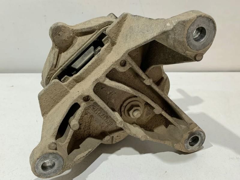 Tampon cutie viteze Audi A8 4H D4 2.0 3.0 tdi 8K0399151