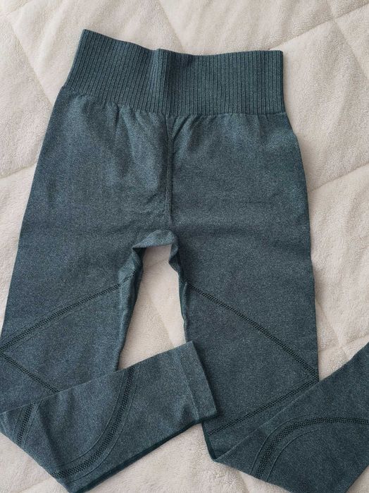 Спортен сет 3 цвята – оформящ клин + блузка