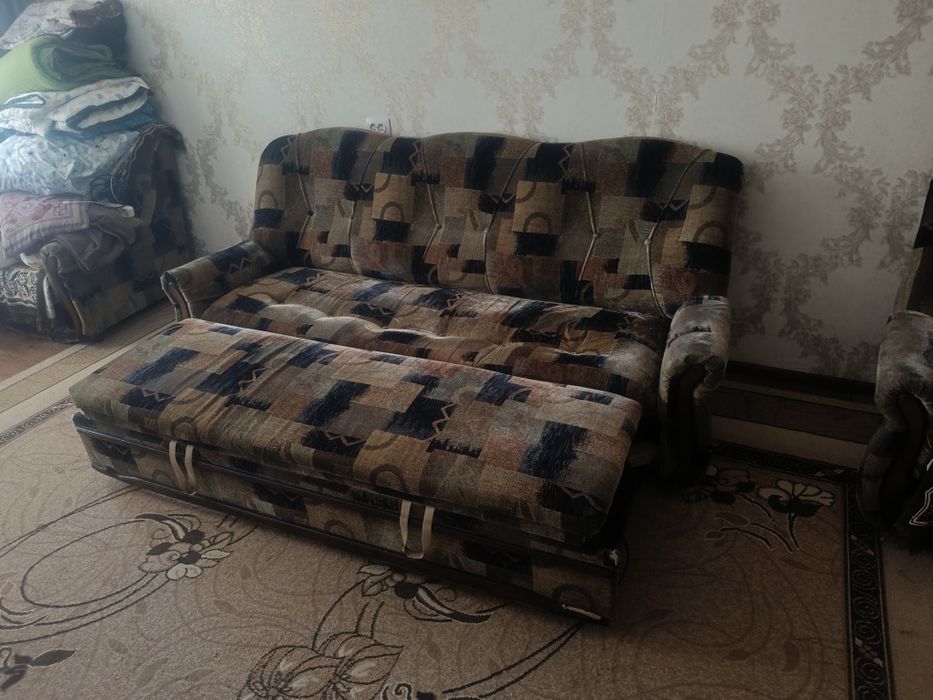 Продам диван б/у самовывоз